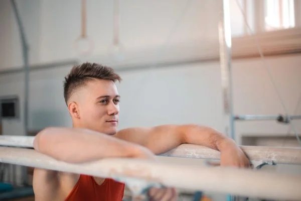 gymnast horizontal bar